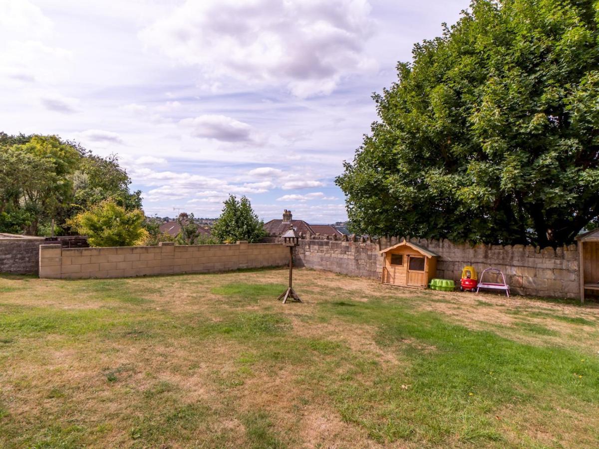 Pass The Keys One Bed Flat With Stunning Views And Free Parking Apartment Bath Luaran gambar