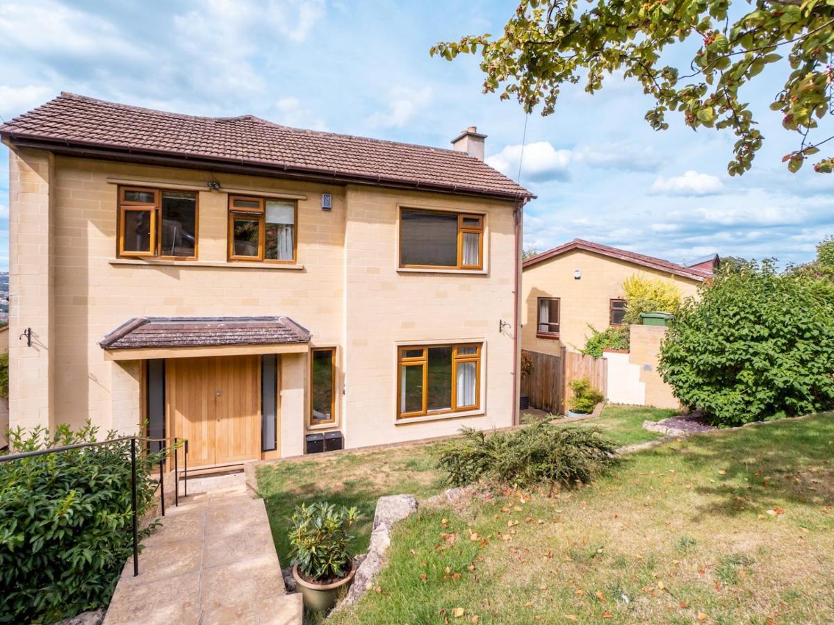 Pass The Keys One Bed Flat With Stunning Views And Free Parking Apartment Bath Luaran gambar